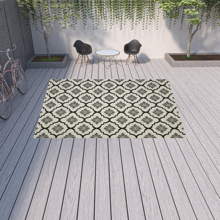 10' X 13' Geometric Stain Resistant Outdoor / Indoor Area Rug - Beige / Black