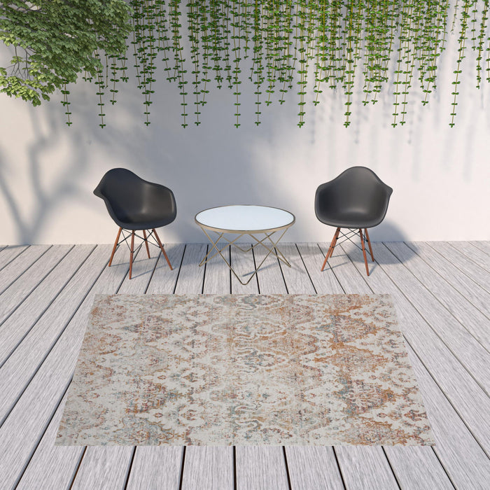 8' X 10' Stain Resistant Indoor / Outdoor Area Rug - Beige Damask