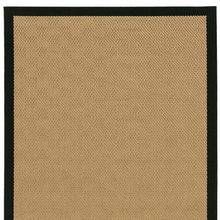 Indoor & Outdoor Area Rug - Beige / Black