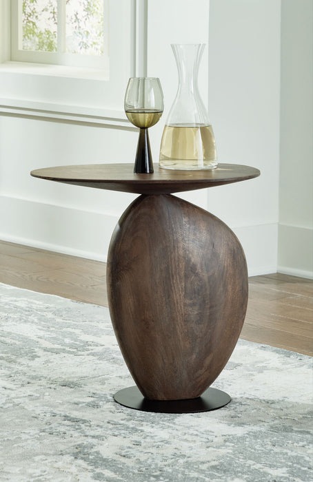 Cormmet - Accent Table - Brown / Black Signature Design by Ashley®