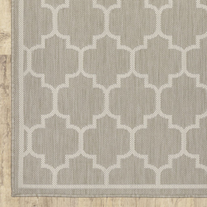 8' X 10' Geometric Stain Resistant Indoor / Outdoor Area Rug - Gray / Ivory