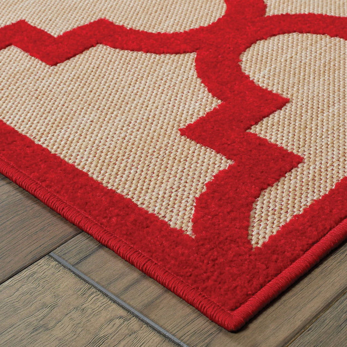 2' X 3' Geometric Stain Resistant Indoor / Outdoor Area Rug - Red