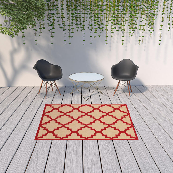 5' X 8' Geometric Stain Resistant Outdoor / Indoor Area Rug - Red