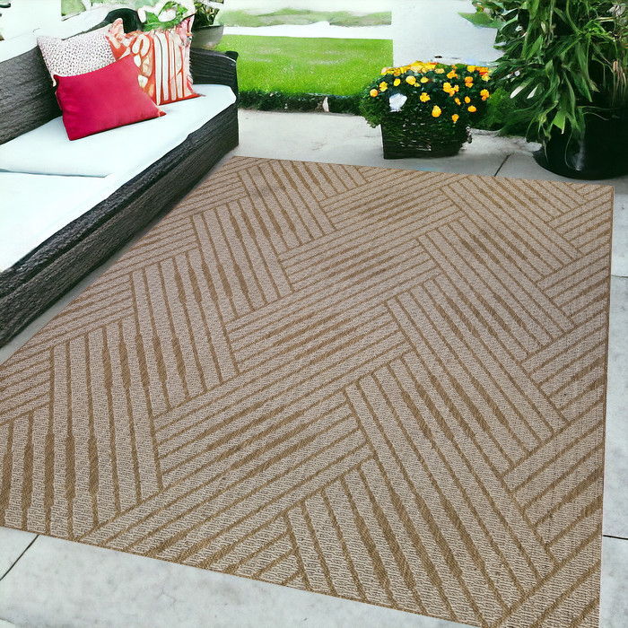 5' X 8' Geometric Stain Resistant Outdoor / Indoor Area Rug - Beige