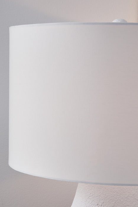Dashland - Metal Table Lamp - White / Navy Signature Design by Ashley®