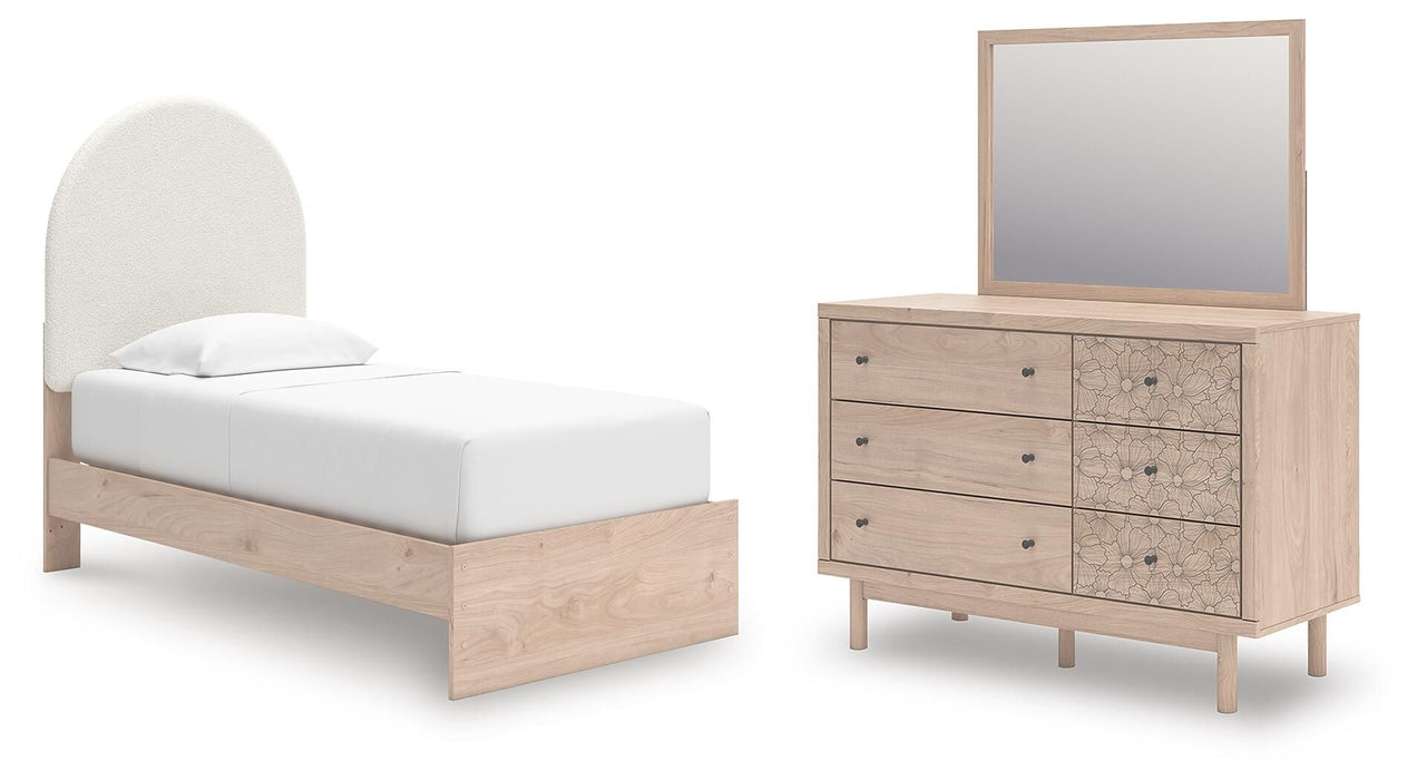 Arloster - Upholstered Panel Bed Set Signature Design by Ashley®