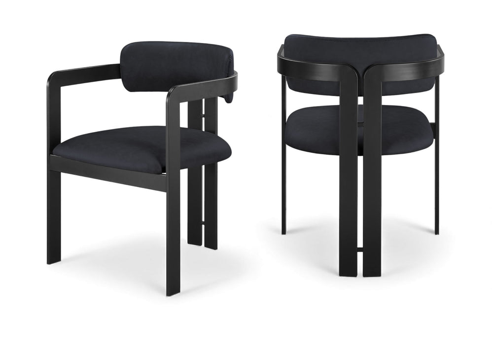 Aurum - Vegan Leather Upholstered Dining Chair With Graphite Black Base (Set of 2) Meridian Furniture