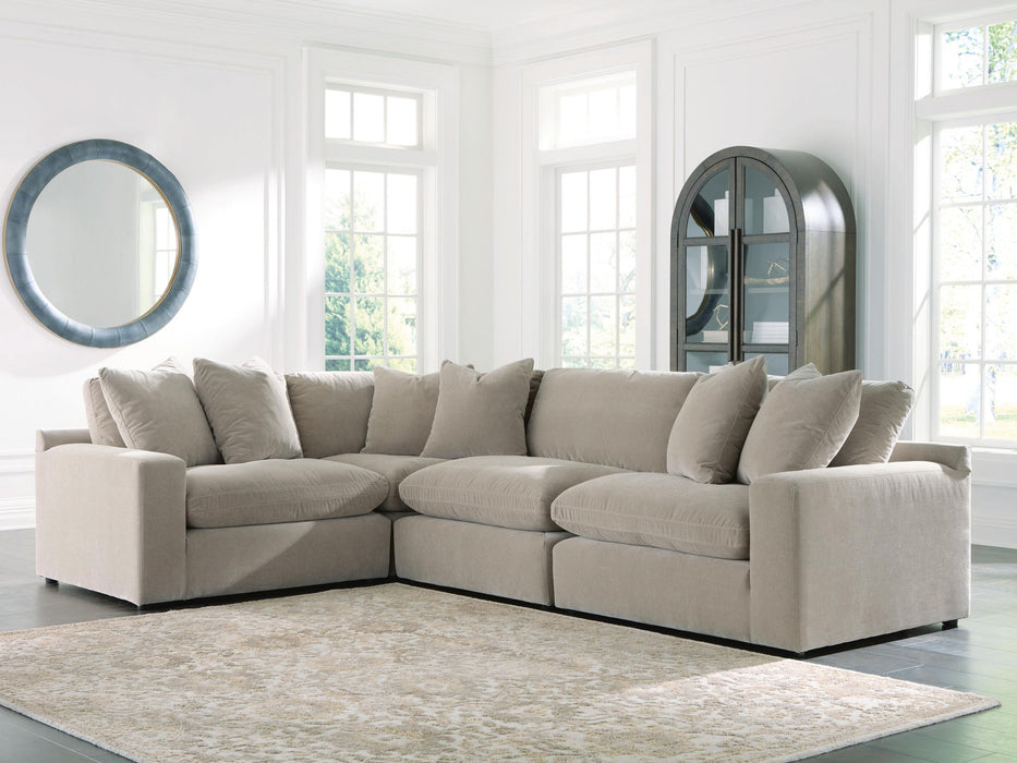 Maxton Heights - Sectional Benchcraft®