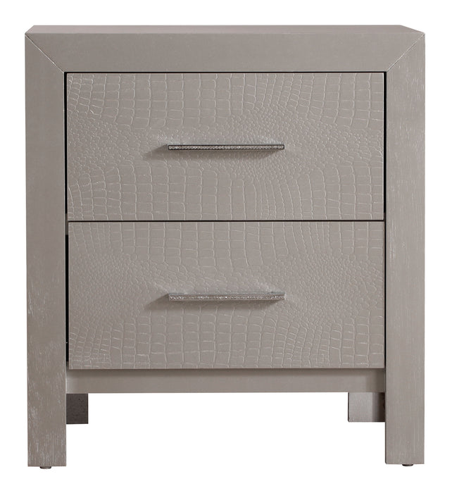 Glory Furniture Glades Nightstand, Silver Champagne