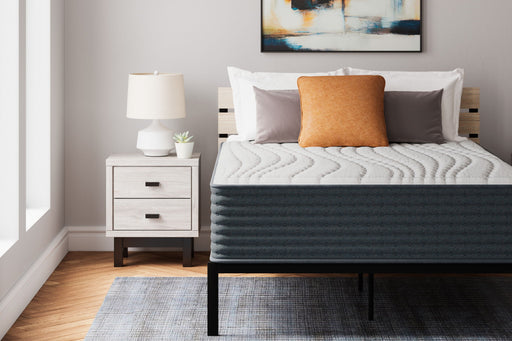 Hybrid 1400 - California King Mattress - White Sierra Sleep® by Ashley