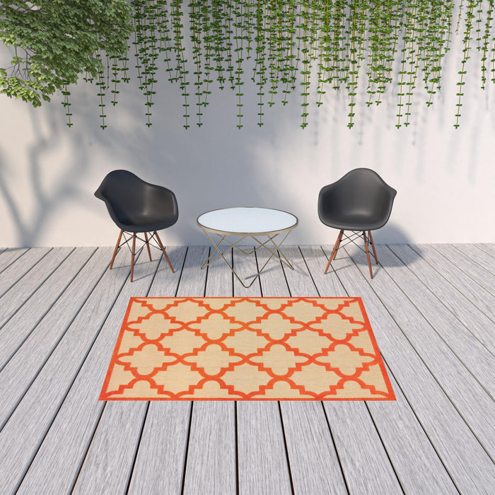 5' X 8' Geometric Stain Resistant Indoor / Outdoor Area Rug - Orange