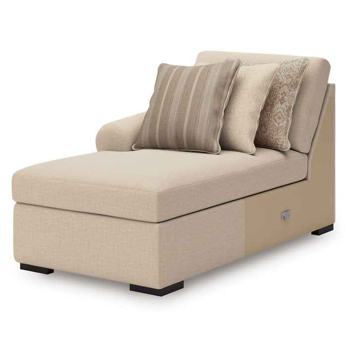 LadyMae - 3 Piece Sectional Benchcraft®
