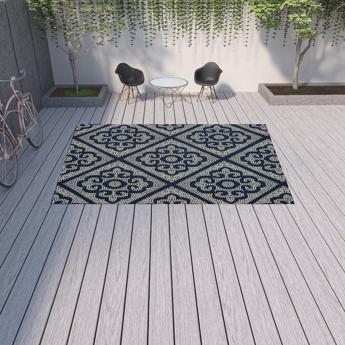 9' X 13' Geometric Stain Resistant Indoor / Outdoor Area Rug - Blue / Ivory