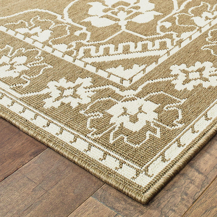 8' X 11' Oriental Stain Resistant Indoor Outdoor Area Rug - Tan