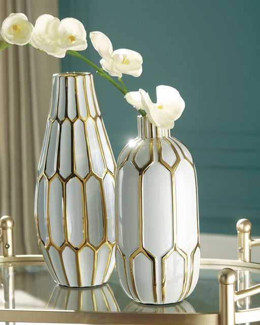Mohsen - Vase Set (Set of 2) - Gold Finish / White Signature Design by Ashley®