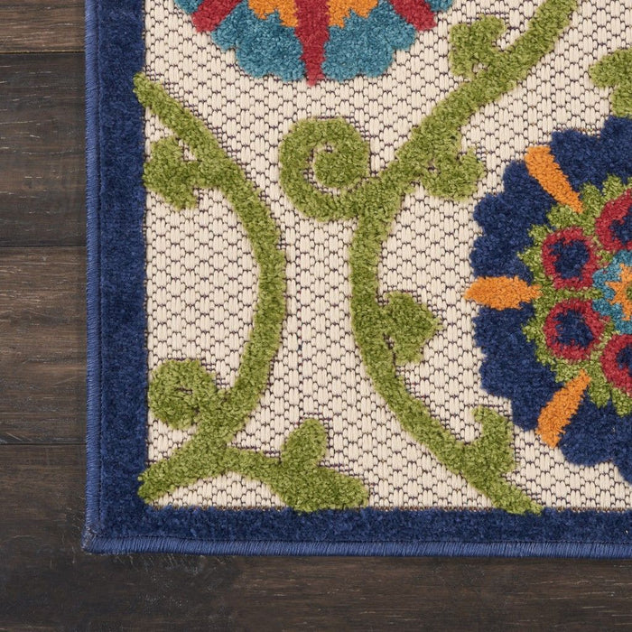 2' X 6' Floral Indoor / Outdoor Area Rug - Ivory / Blue