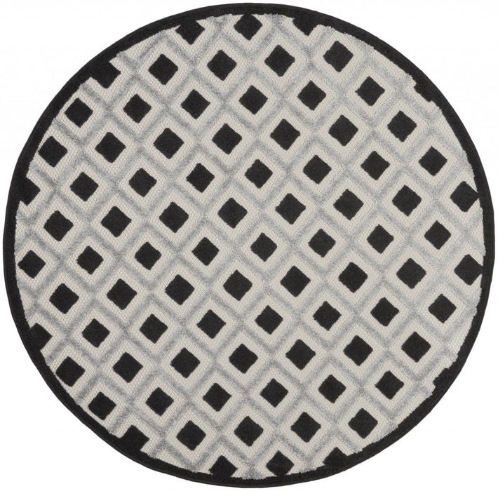 5' Round Round Geometric Indoor / Outdoor Area Rug - Black / White