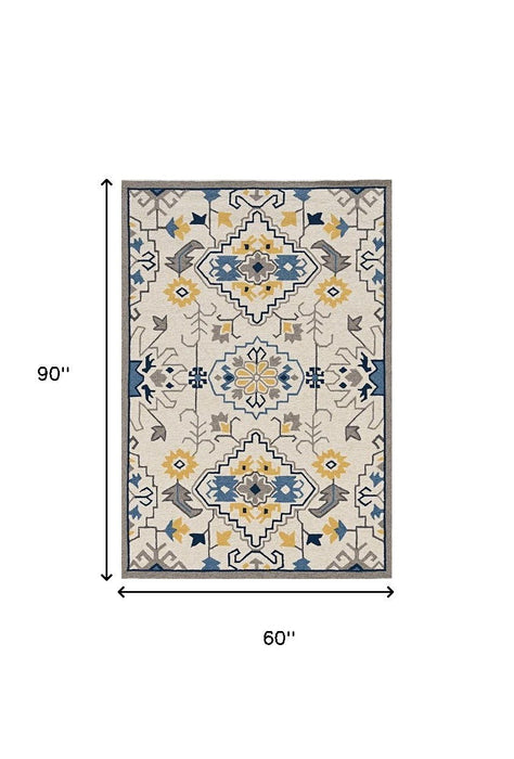 5' X 8' UV Treated Traditional Indoor / Outdoor Area Rug - Beige