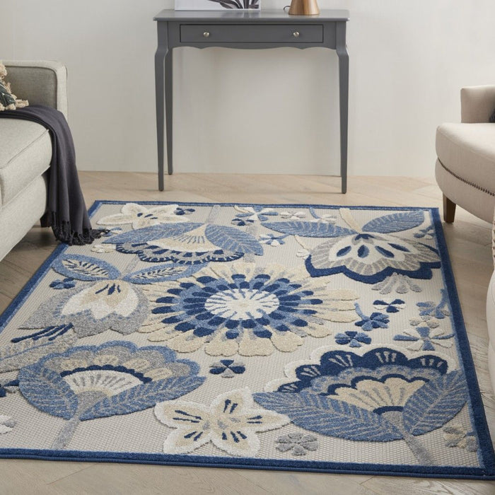 6' X 9' Floral Indoor / Outdoor Area Rug - Blue / Gray