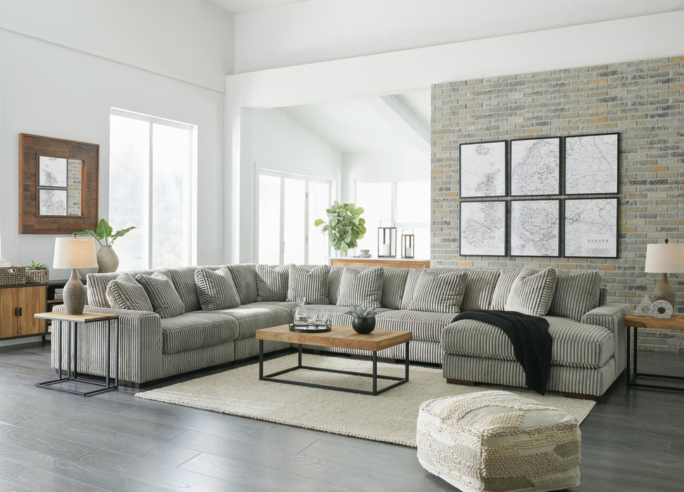 Lindyn - Sectional Signature Design by Ashley®