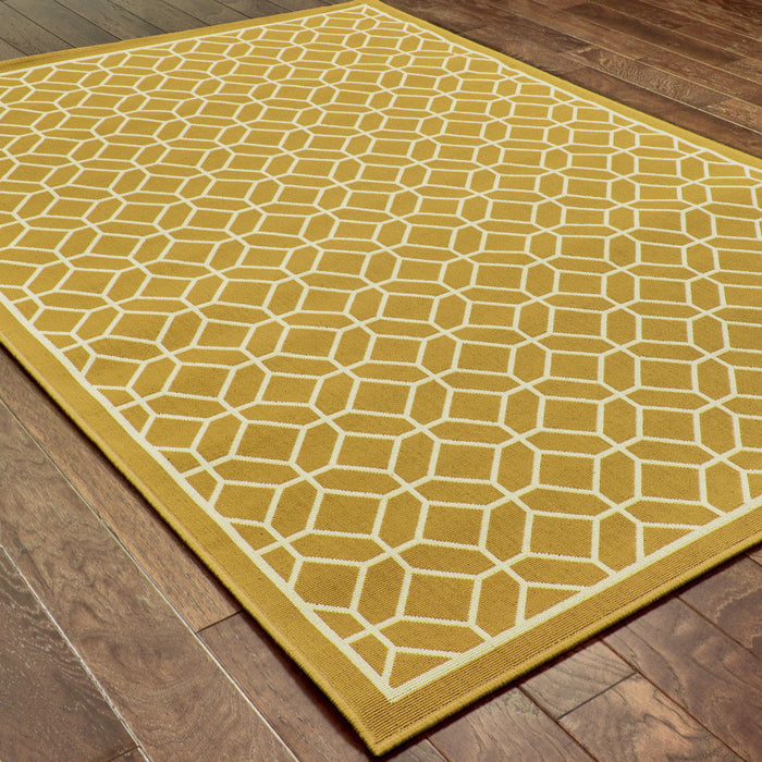 9' X 13' Geometric Stain Resistant Indoor / Outdoor Area Rug - Gold / Ivory