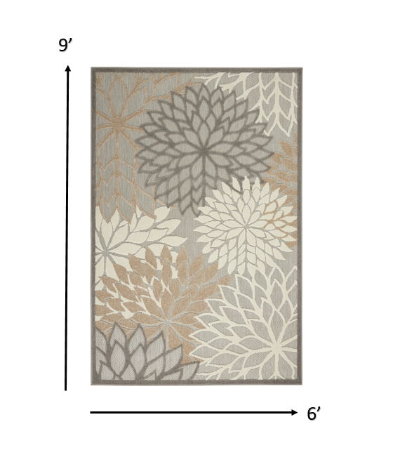 6' X 9' Floral Indoor / Outdoor Area Rug - Gray / Ivory