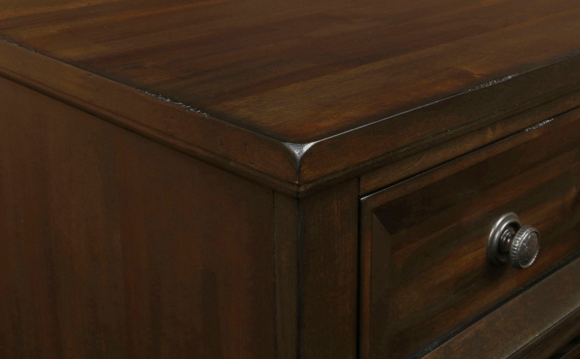 Sevilla - Dresser - Walnut New Classic