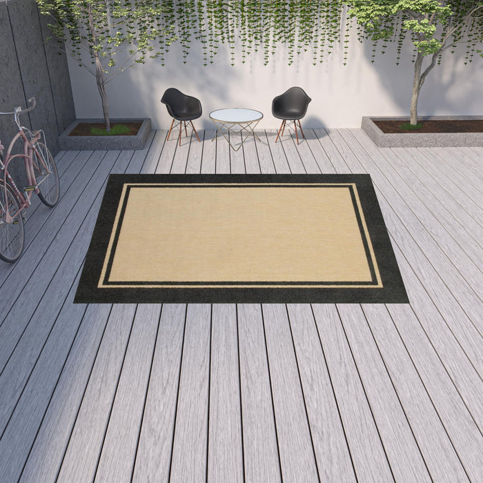 Indoor Outdoor Area Rug - Beige / Black