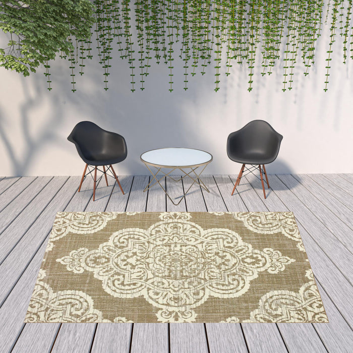 8' X 11' Oriental Stain Resistant Indoor / Outdoor Area Rug - Tan