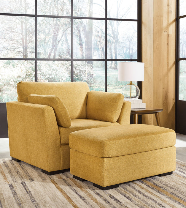 Keerwick - Living Room Set Signature Design by Ashley®