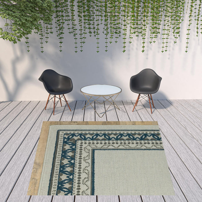 7' X 9' Stain Resistant Indoor / Outdoor Area Rug - Blue / Beige