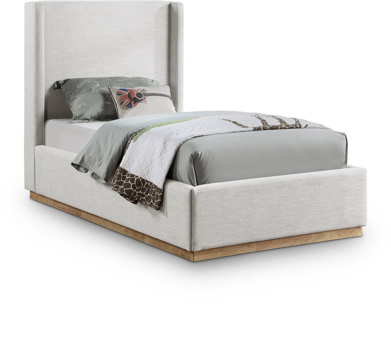 Flynn - Bed