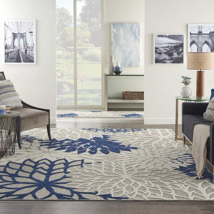 7' X 10' Floral Indoor & Outdoor Area Rug - Blue / Ivory