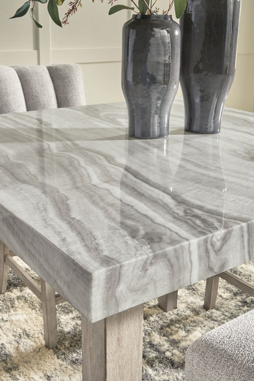 Larawyn - 5 Pc. - Counter Height Dining Table And 4 Barstools - Bisque Signature Design by Ashley®