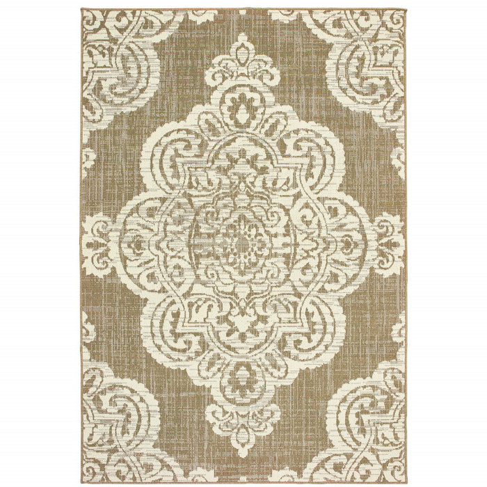 7' X 10' Oriental Stain Resistant Indoor / Outdoor Area Rug - Tan