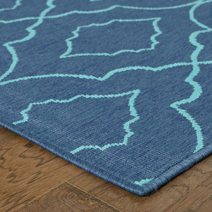 5' X 8' Geometric Stain Resistant Indoor / Outdoor Area Rug - Blue