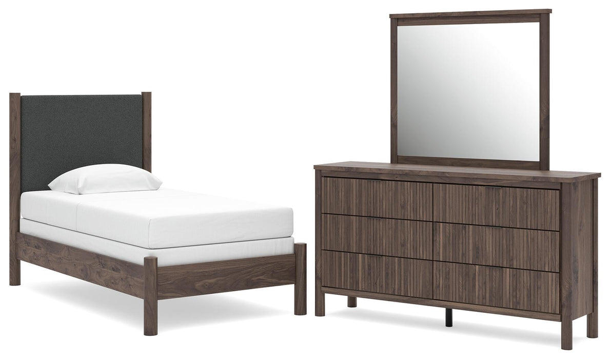 Pamytta - Upholstered Panel Bedroom Set Signature Design by Ashley®