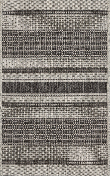 2' X 3' Indoor / Outdoor Area Rug - Gray / Black