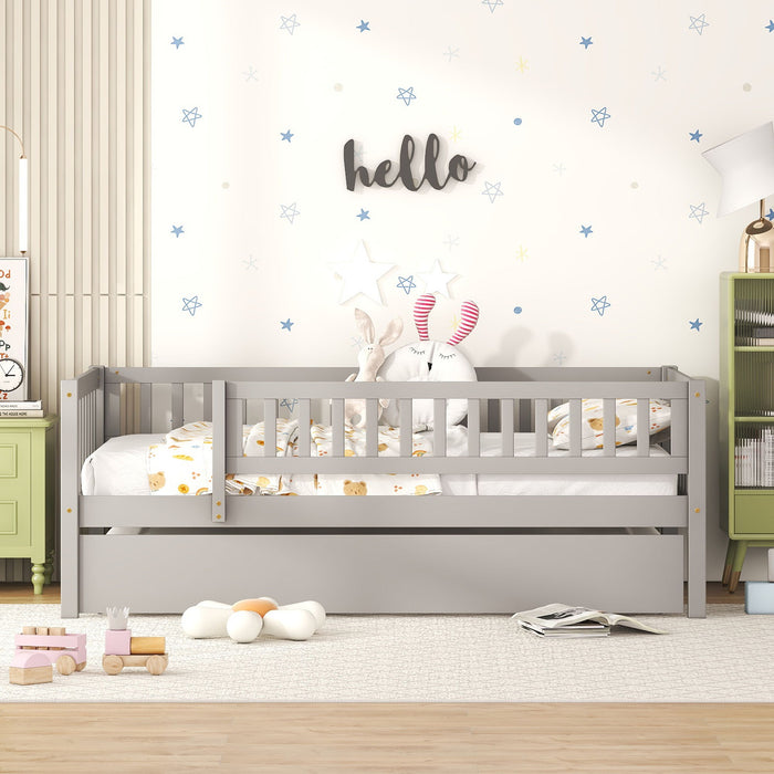 Multi Functional Wooden Daybed Bed