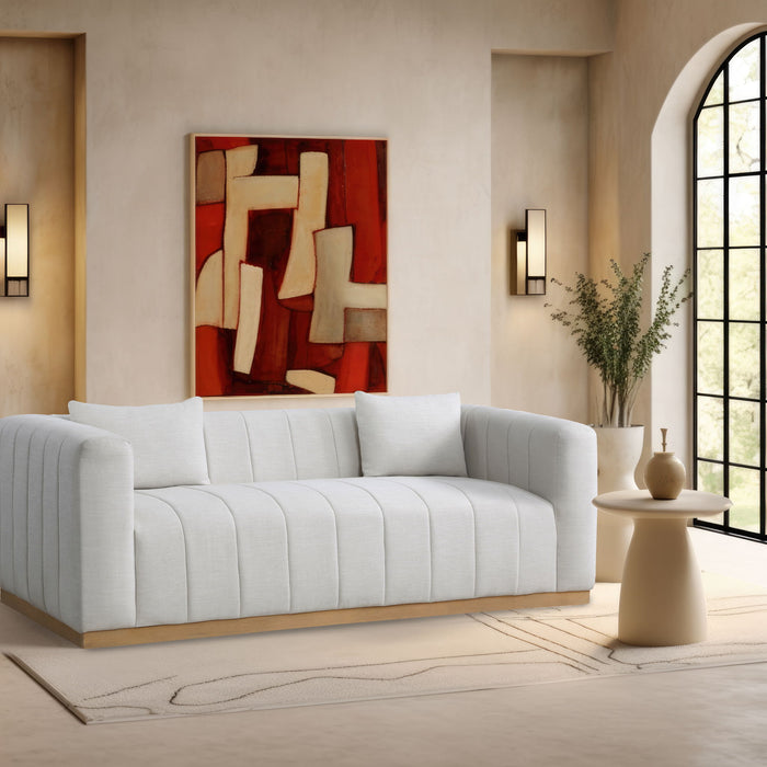 Lucia - Sofa Meridian Furniture