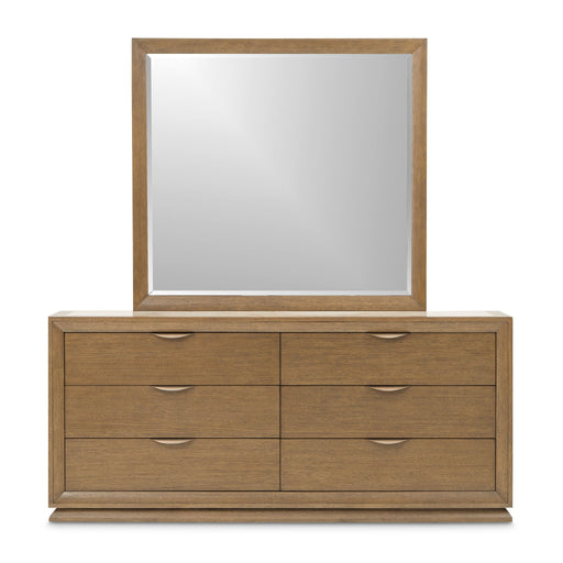 Portrait - Dresser Michael Amini