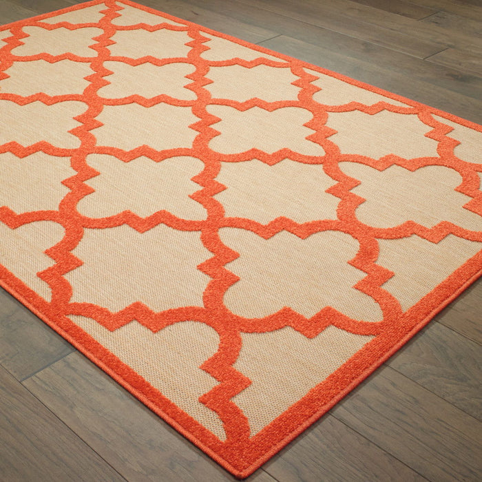 7' X 10' Geometric Stain Resistant Indoor / Outdoor Area Rug - Orange