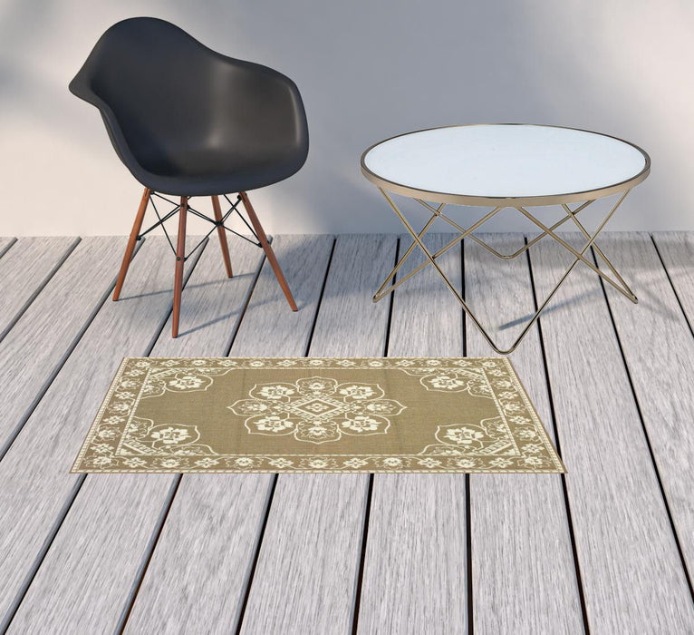 2' X 4' Oriental Stain Resistant Outdoor / Indoor Area Rug - Tan