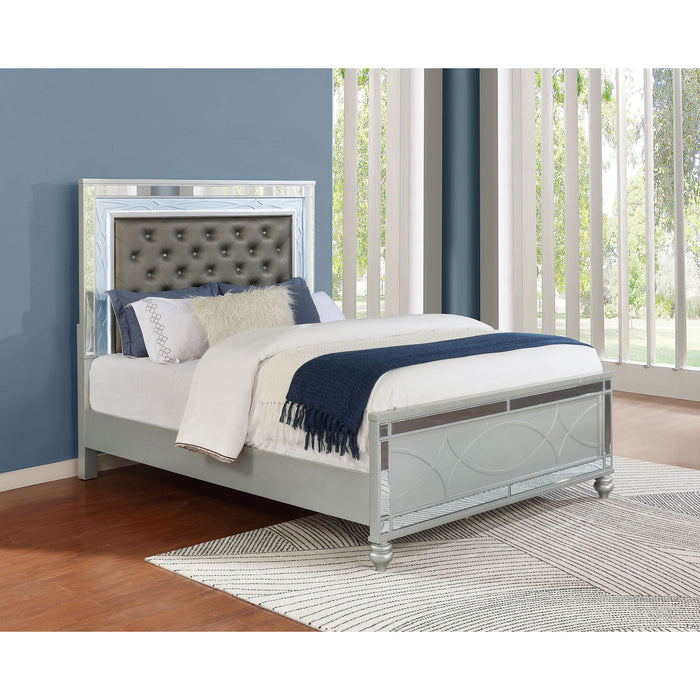 Karmen - Panel Bed
