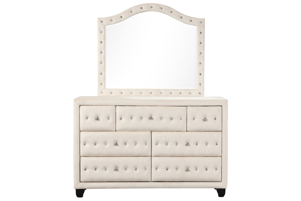 Sophia - 7 Drawer Dresser Matrix Furniture Group