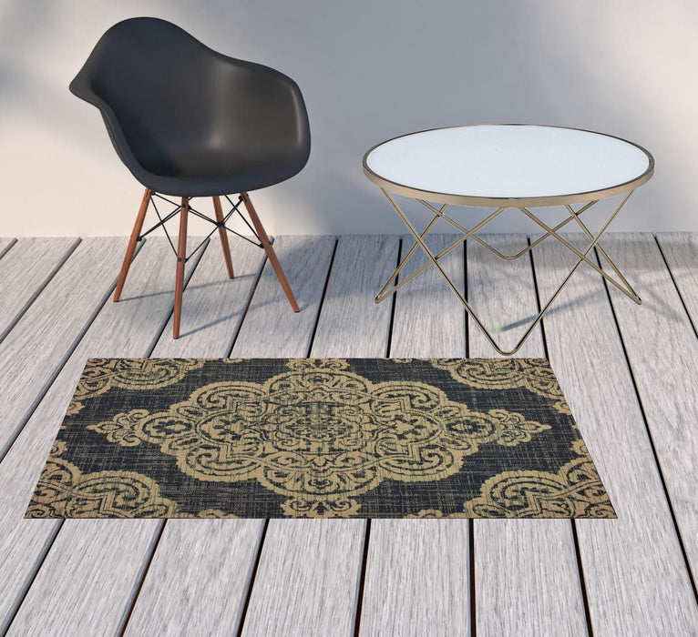 2' X 4' Oriental Stain Resistant Outdoor / Indoor Area Rug - Black / Tan