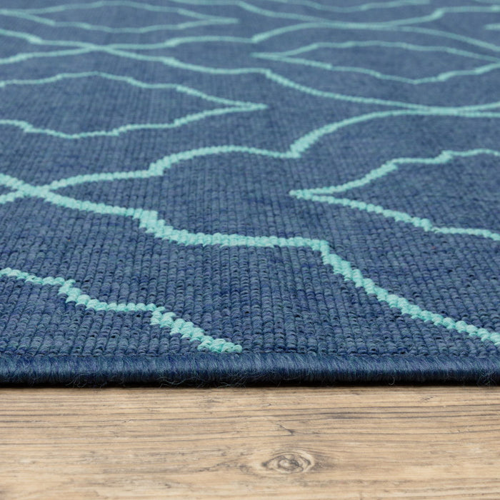 5' X 8' Geometric Stain Resistant Indoor / Outdoor Area Rug - Blue