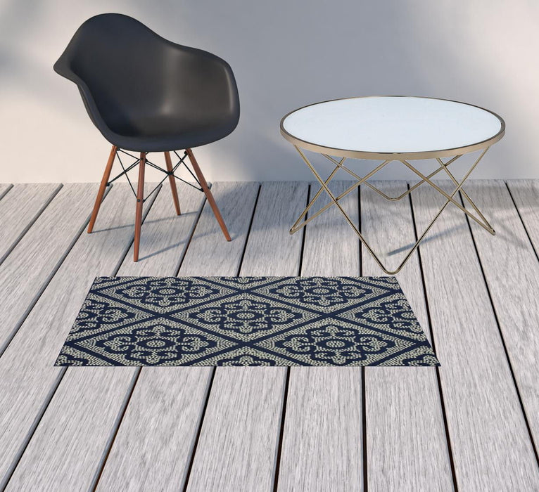 2' X 4' Geometric Stain Resistant Indoor / Outdoor Area Rug - Blue / Ivory