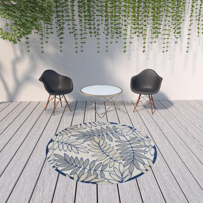 8' X 8' Round Floral Non Skid Indoor / Outdoor Area Rug - Ivory / Navy