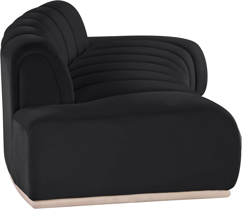 Jace - Sofa Meridian Furniture